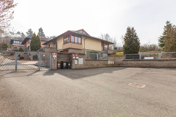 Pronájem domu 124 m², Praha 5 - Zbraslav