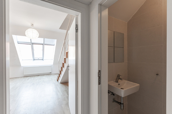 Vstupní chodba - Prodej bytu 2+kk v osobním vlastnictví 72 m², Praha 3 - Vinohrady