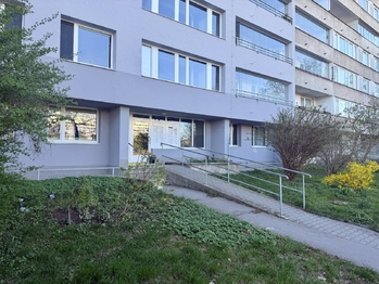 Prodej bytu 3+1 v osobním vlastnictví 66 m², Praha 9 - Prosek