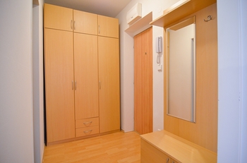 Chodba - Prodej bytu 1+kk v osobním vlastnictví 40 m², Břeclav