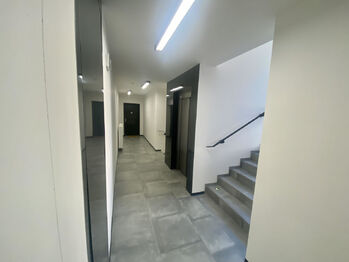 Pronájem bytu 1+kk v osobním vlastnictví 31 m², Praha 4 - Braník