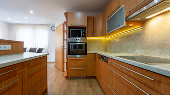 Prodej domu 198 m², Černá Hora