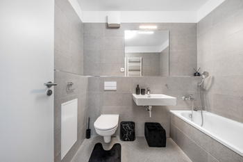 Pronájem bytu 2+kk v družstevním vlastnictví 57 m², Praha 5 - Třebonice