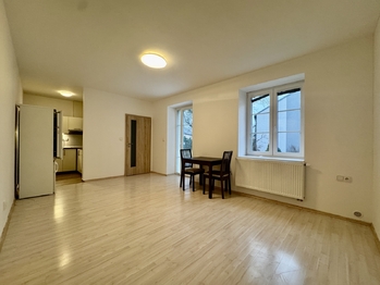 Pronájem bytu 1+kk v osobním vlastnictví 36 m², Hořovice