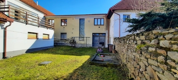 pohled ze dvora - Prodej bytu 3+kk v osobním vlastnictví 388 m², Nová Bystřice