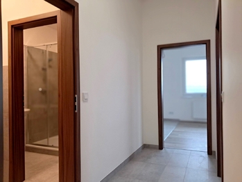 Pronájem malého objektu, Praha 5 - Hlubočepy