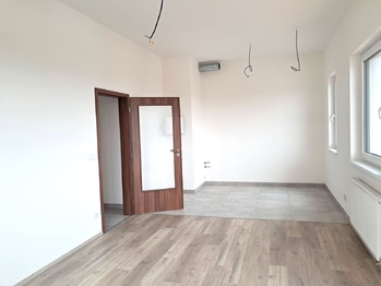 Pronájem malého objektu, Praha 5 - Hlubočepy