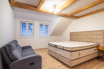 Pronájem domu 130 m², Ořechov