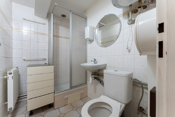 přízemí - sociální zázemí - Pronájem skladovacích prostor 4394 m², Doksy