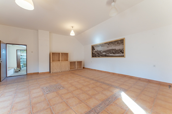 1. patro - zasedací místnost - Pronájem skladovacích prostor 4394 m², Doksy