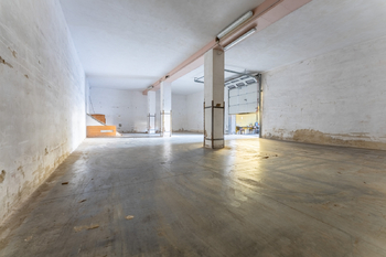 sklad v přízemí - Pronájem skladovacích prostor 4394 m², Doksy