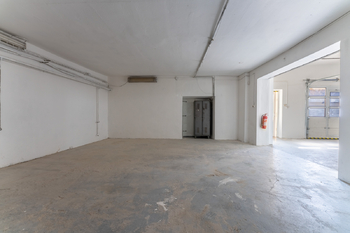 sklad v přízemí - Pronájem skladovacích prostor 4394 m², Doksy