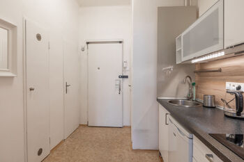 Kuchyně - Pronájem bytu 2+kk v osobním vlastnictví 40 m², Praha 4 - Podolí