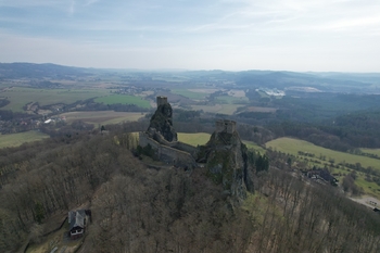 Trosky - Prodej pozemku 1425 m², Hrubá Skála