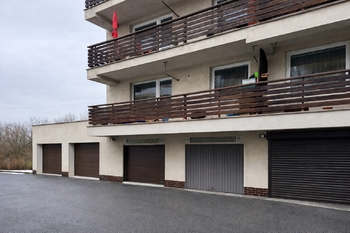 Pronájem garáže, Praha 5 - Hlubočepy