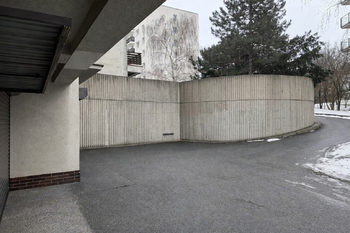 Pronájem garáže, Praha 5 - Hlubočepy