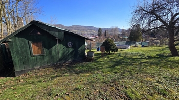 Prodej pozemku 488 m², Děčín