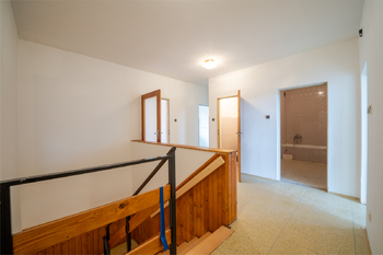 Prodej domu 255 m², Vsetín