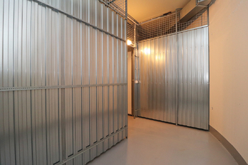 Sklepní kóje - Prodej bytu 1+kk v osobním vlastnictví 38 m², Praha 9 - Vysočany