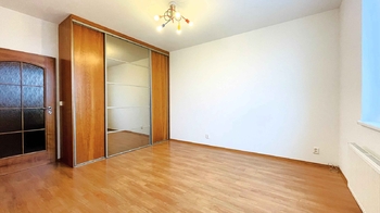 Pronájem bytu 2+kk v osobním vlastnictví 61 m², Praha 4 - Újezd u Průhonic
