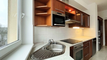 Pronájem bytu 2+kk v osobním vlastnictví 61 m², Praha 4 - Újezd u Průhonic