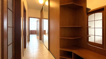 Pronájem bytu 2+kk v osobním vlastnictví 61 m², Praha 4 - Újezd u Průhonic