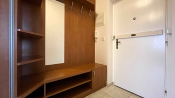 Pronájem bytu 2+kk v osobním vlastnictví 61 m², Praha 4 - Újezd u Průhonic