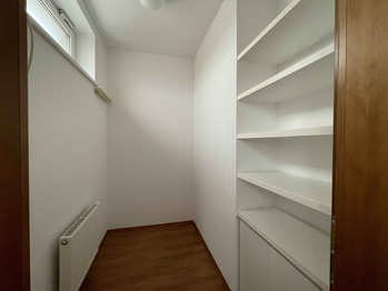 Pronájem bytu 2+kk v osobním vlastnictví 61 m², Praha 4 - Újezd u Průhonic