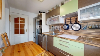 Kuchyň - Prodej domu 210 m², Praha 9 - Horní Počernice