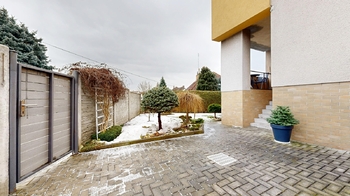 Dům - Prodej domu 210 m², Praha 9 - Horní Počernice