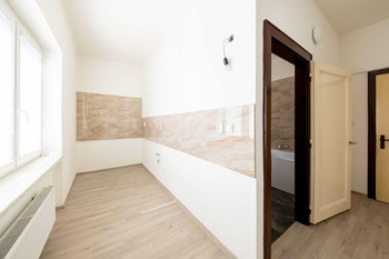 Kuchyně byt 1 - Prodej bytu 4+1 v osobním vlastnictví 190 m², Ostrava