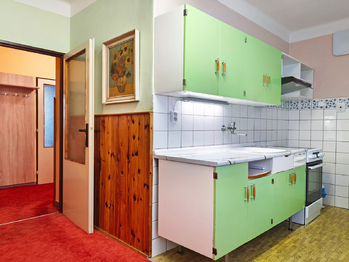 Kuchyně s jídelním koutem. - Prodej bytu 3+1 v osobním vlastnictví 75 m², Brandýs nad Labem-Stará Boleslav