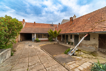 Prodej domu 250 m², Klobouky u Brna