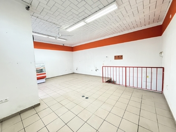Prodej obchodních prostor 65 m², Vsetín