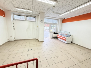 Prodej obchodních prostor 65 m², Vsetín