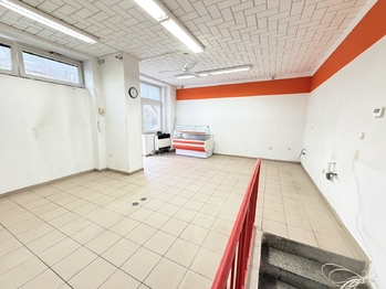 Prodej obchodních prostor 65 m², Vsetín