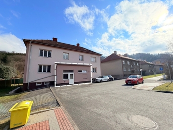 Prodej obchodních prostor 65 m², Vsetín