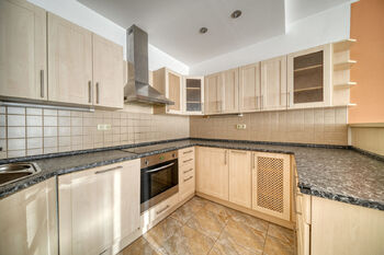 Pronájem bytu 3+kk v družstevním vlastnictví 86 m², Poděbrady