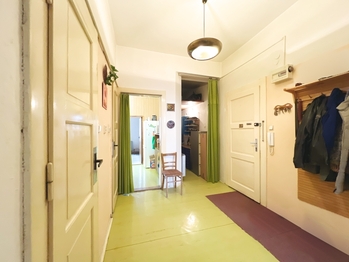 Variací možných rekonstrukcí je hned několik  - Prodej bytu 3+kk v osobním vlastnictví 96 m², Praha 7 - Holešovice