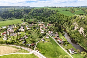 Prodej pozemku 800 m², Vlastějovice