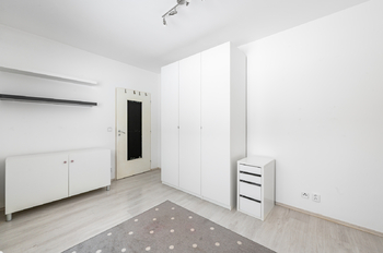 Pronájem bytu 3+kk v družstevním vlastnictví 57 m², Hostivice