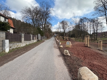 Prodej pozemku 1868 m², Hronov