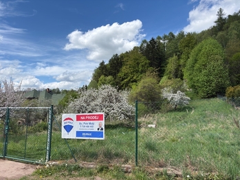 Prodej pozemku 1868 m², Hronov