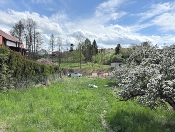 Prodej pozemku 1868 m², Hronov