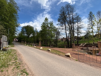 Prodej pozemku 1868 m², Hronov