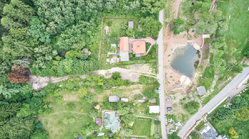 Prodej pozemku 1868 m², Hronov