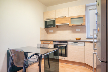 Prodej bytu 2+1 v osobním vlastnictví 69 m², Hradec Králové