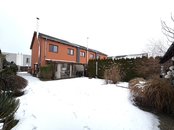 Prodej domu 102 m², Klecany