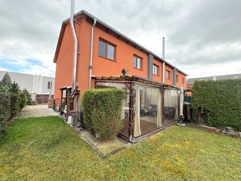 Prodej domu 102 m², Klecany