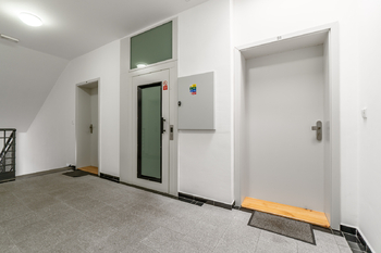 Pronájem bytu 1+kk v osobním vlastnictví 44 m², Praha 6 - Dejvice